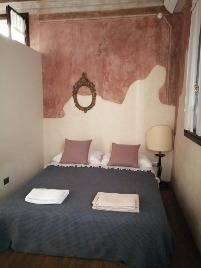 Monolocale Nell'Antica Zona Del Ghetto. Lägenhet Padua Exteriör bild
